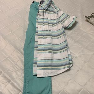 Children’s place size 5t dress pants/button down